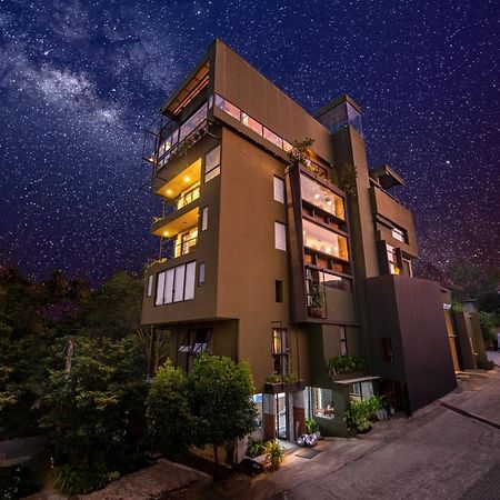 White Moon Resort Gampaha Exteriör bild